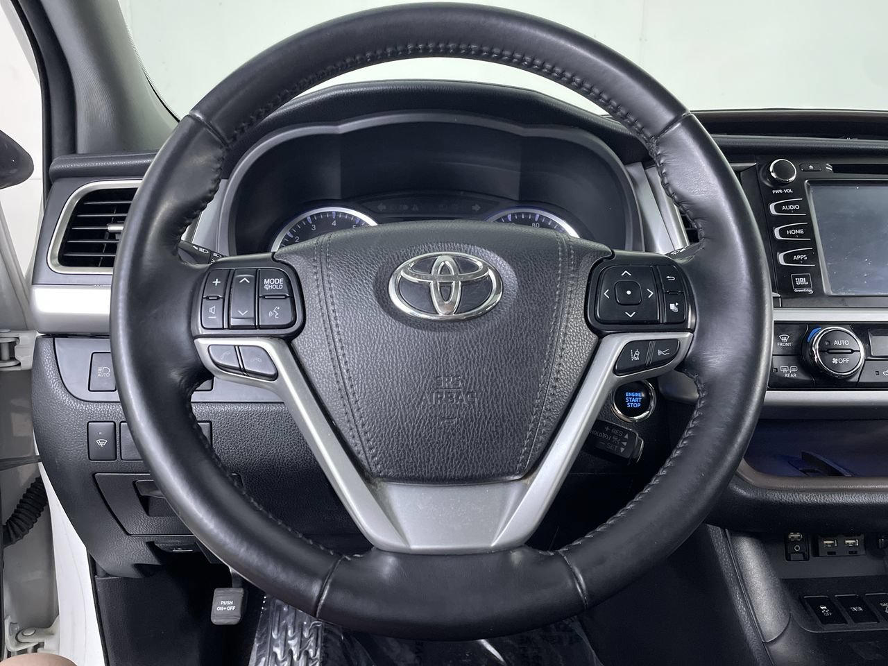 Used 2019 Toyota Highlander Limited AWD/4WD image 13