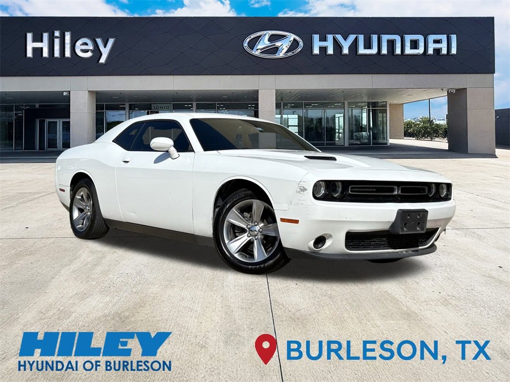 Used 2015 Dodge Challenger SXT