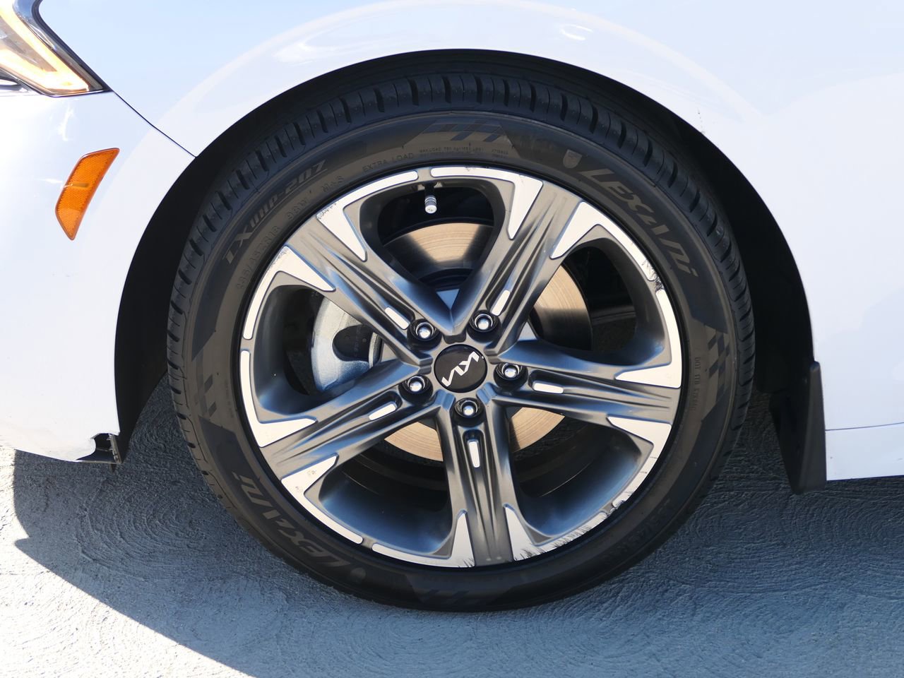 Used 2022 Kia K5 EX image 10