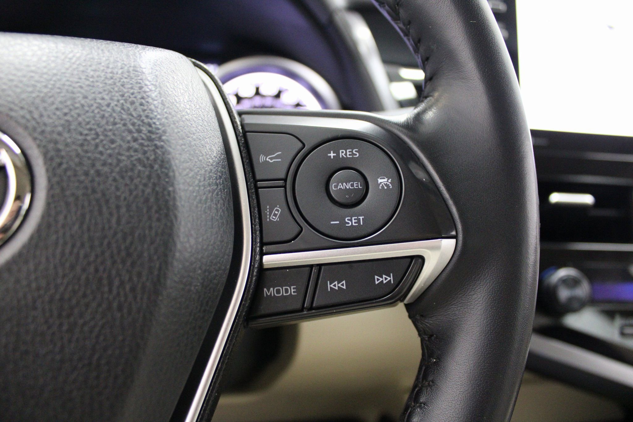 Used 2023 Toyota Camry XLE image 36