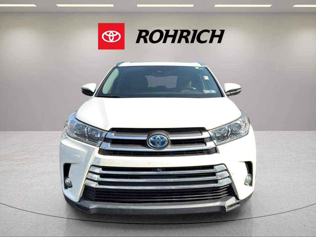 Used 2018 Toyota Highlander Limited Platinum image 2