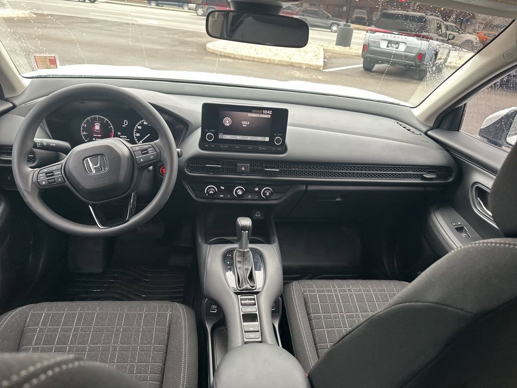 Used 2023 Honda HR-V LX image 25