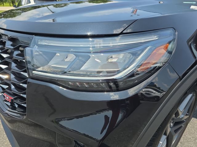 Used 2025 Ford Explorer ST AWD/4WD image 34