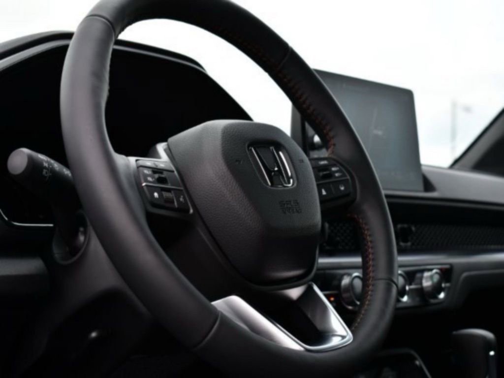 Used 2025 Honda CR-V Sport-L image 11