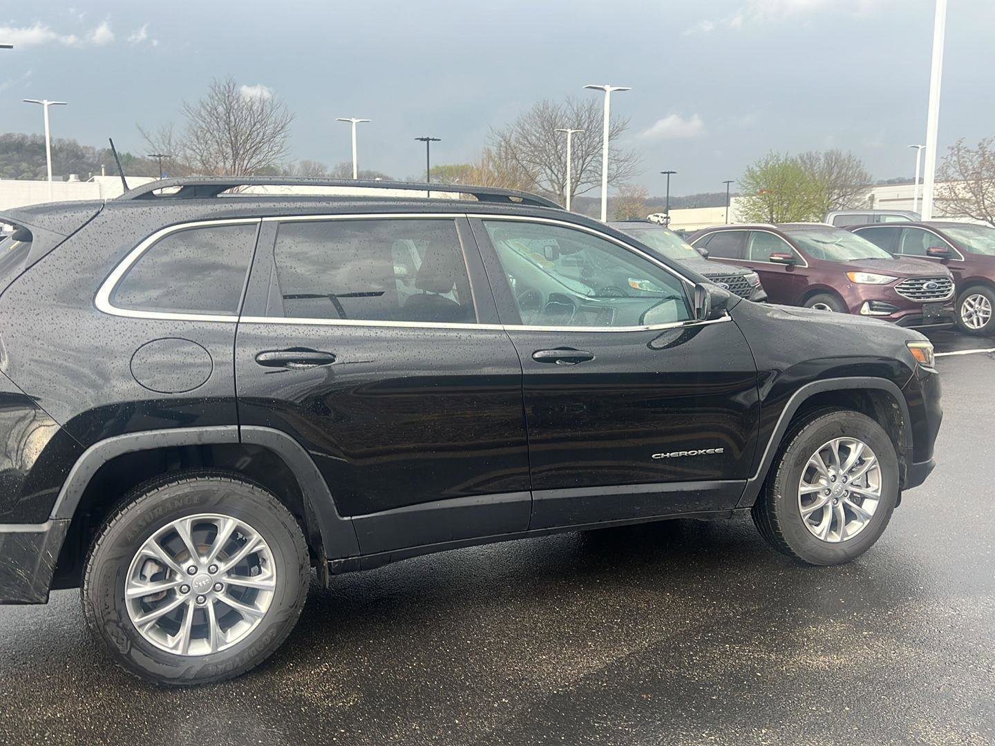 Used 2022 Jeep Cherokee Latitude Lux w/ Sun & Sound Group image 4