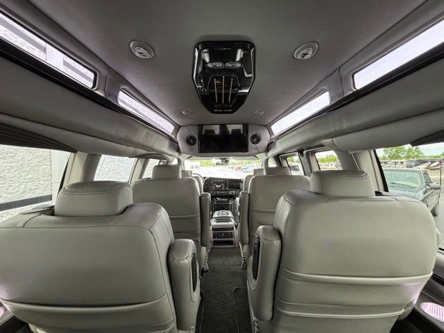 Used 2020 GMC Savana 2500 Extended w/ Enhanced Convenience Package RWD image 3