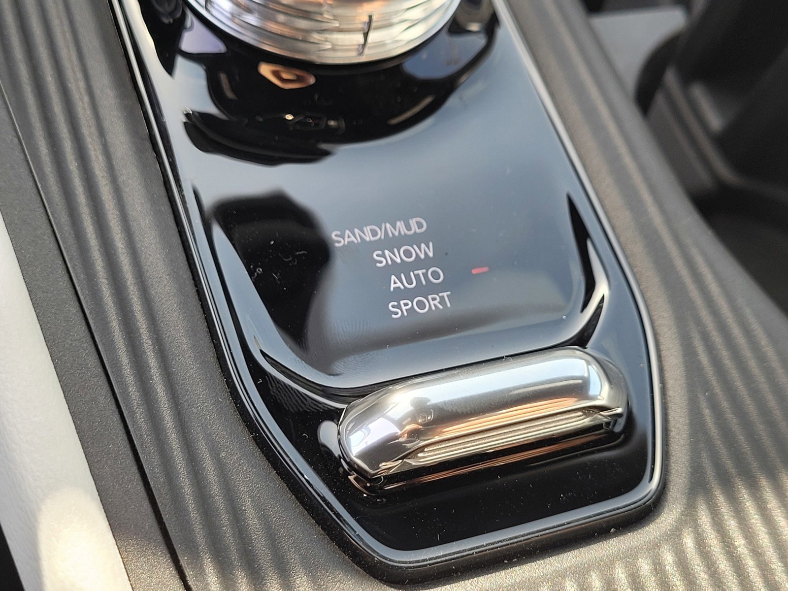 New 2026 Jeep Cherokee Limited image 18