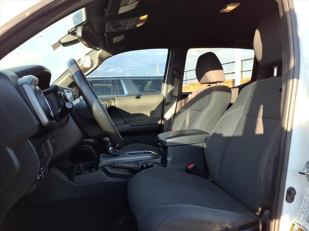 Used 2019 Toyota Tacoma TRD Off-Road w/ Technology Package image 5