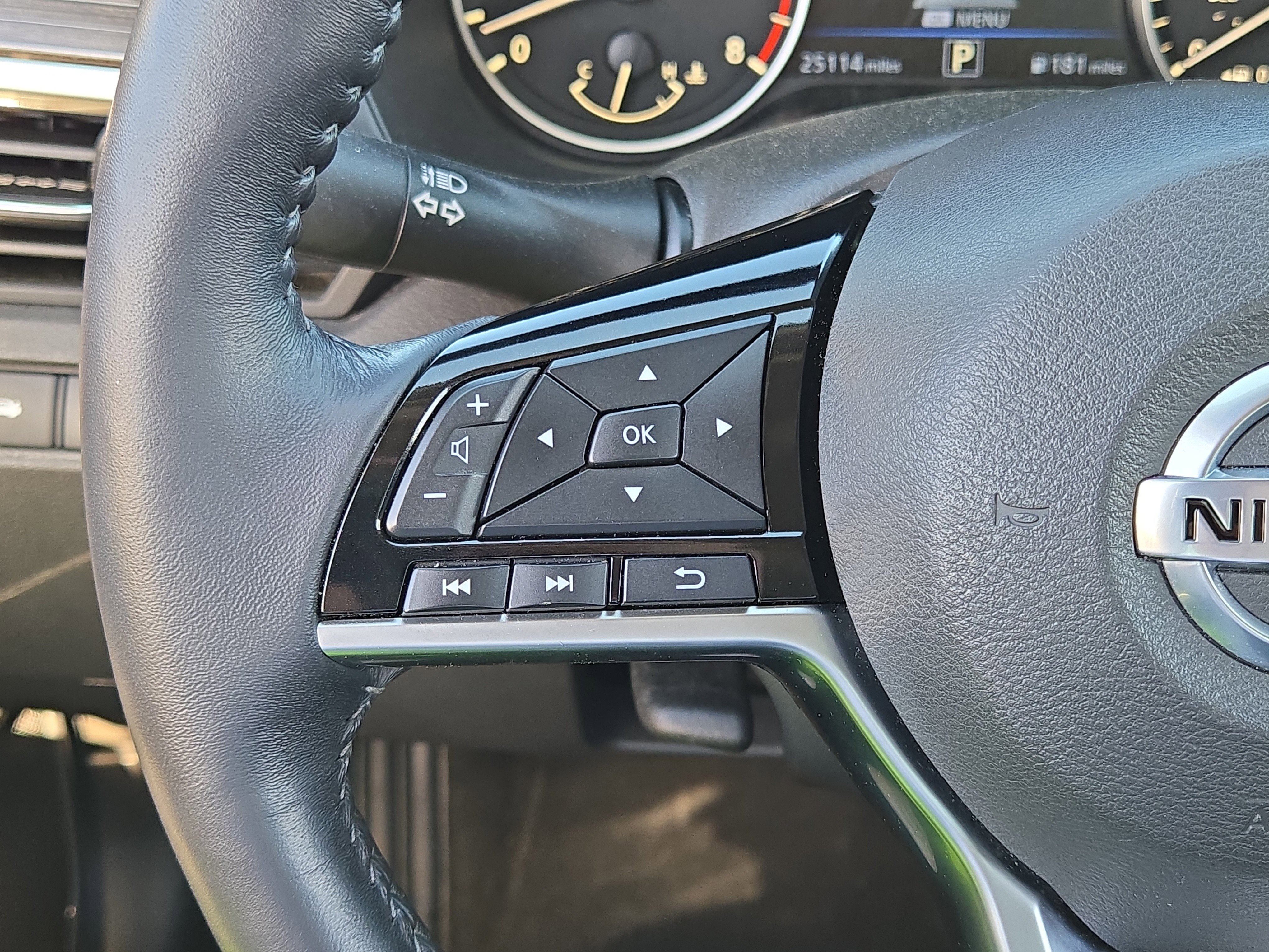 Used 2021 Nissan Altima 2.5 Platinum image 23