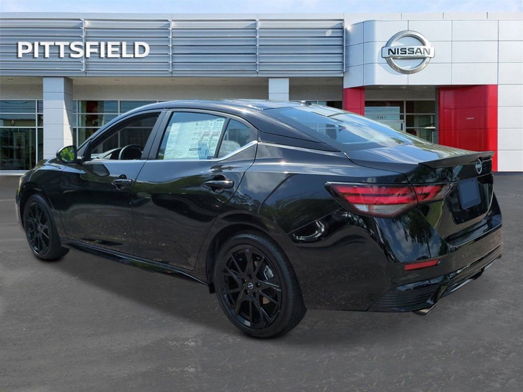 New 2025 Nissan Sentra SR w/ Midnight Edition image 5