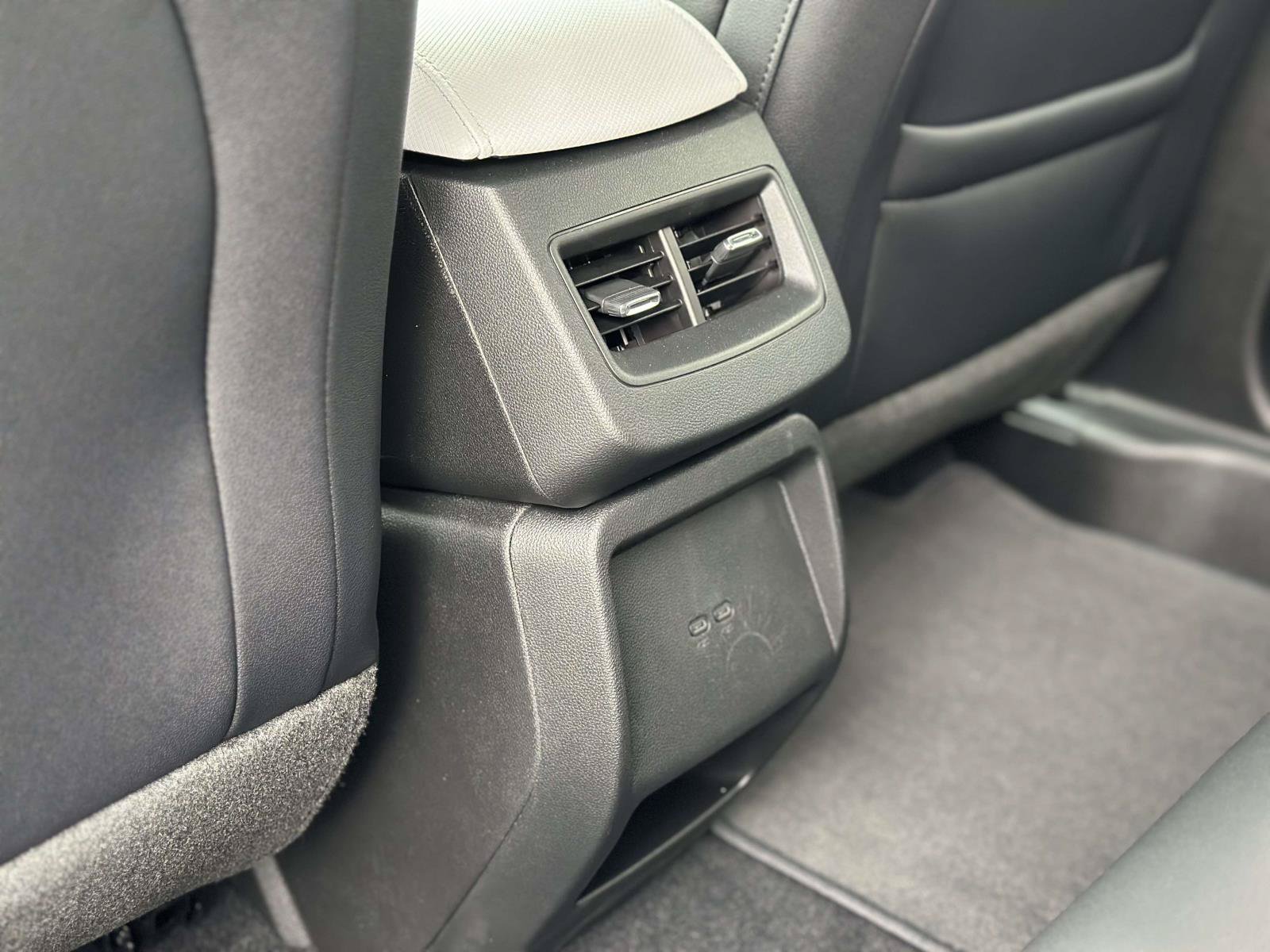 New 2026 Chevrolet Equinox EV LT AWD/4WD image 9