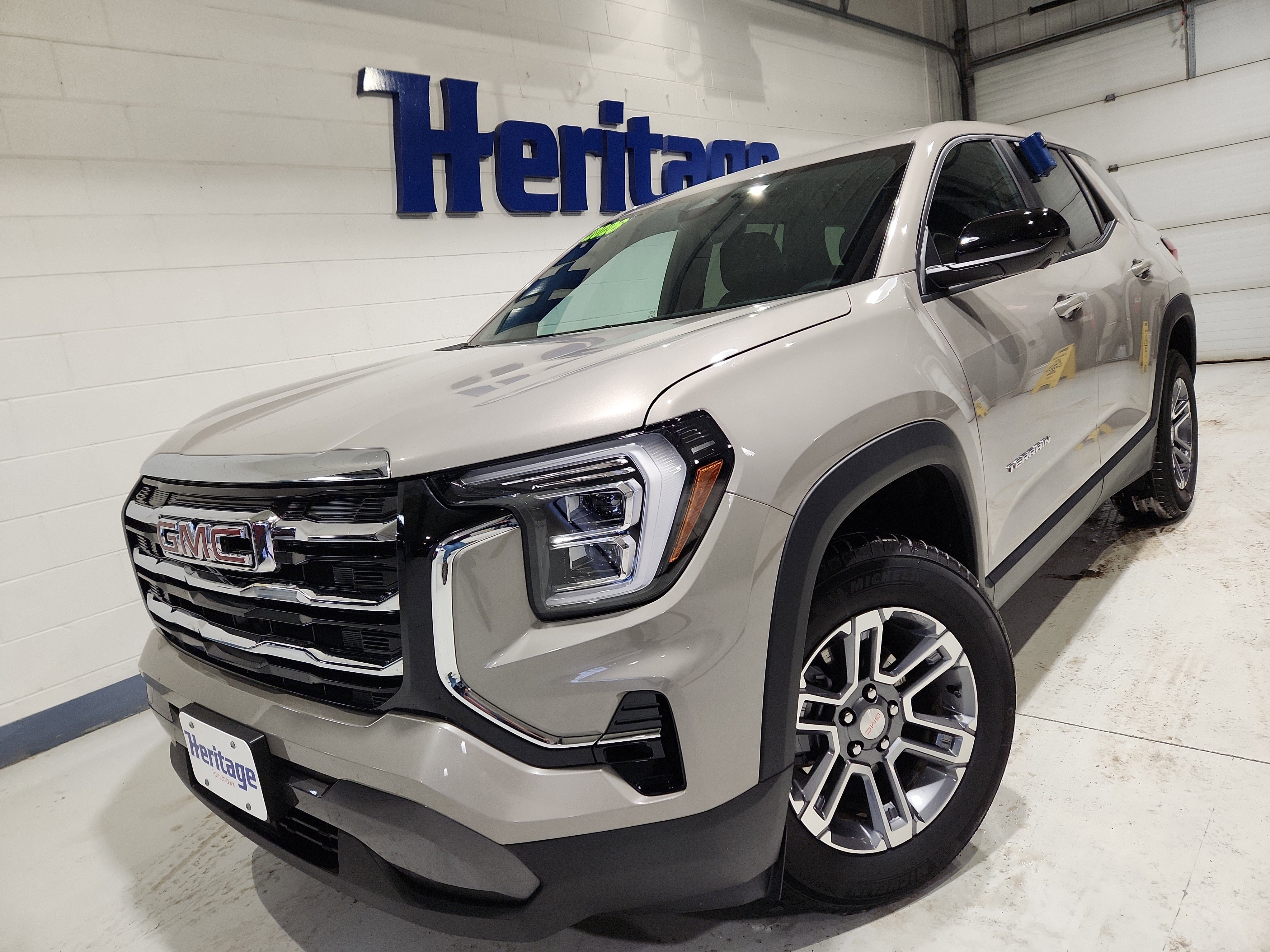 Used 2026 GMC Terrain Elevation w/ Technology Package II image 1