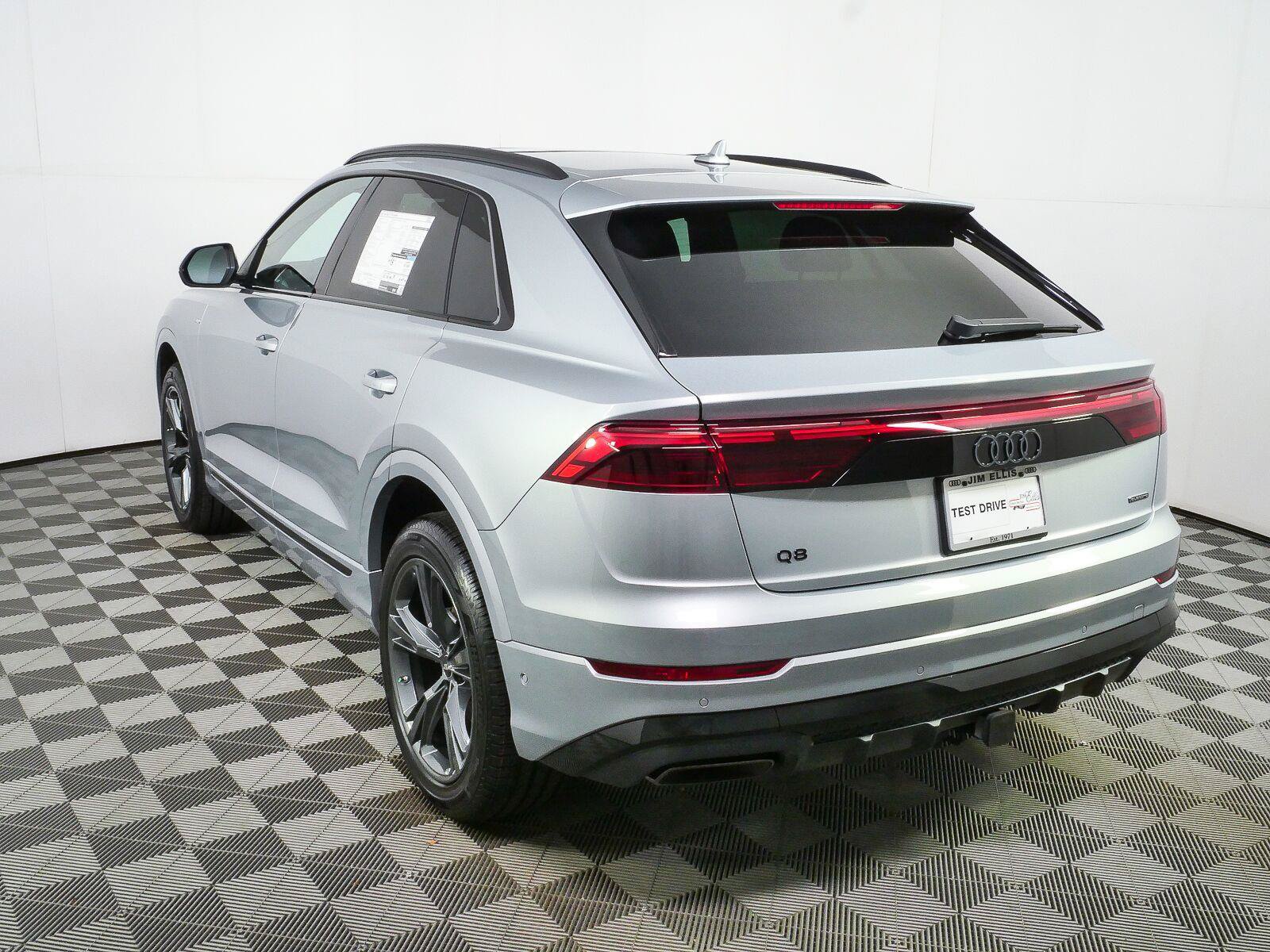 New 2027 Audi Q8 Premium AWD/4WD image 25