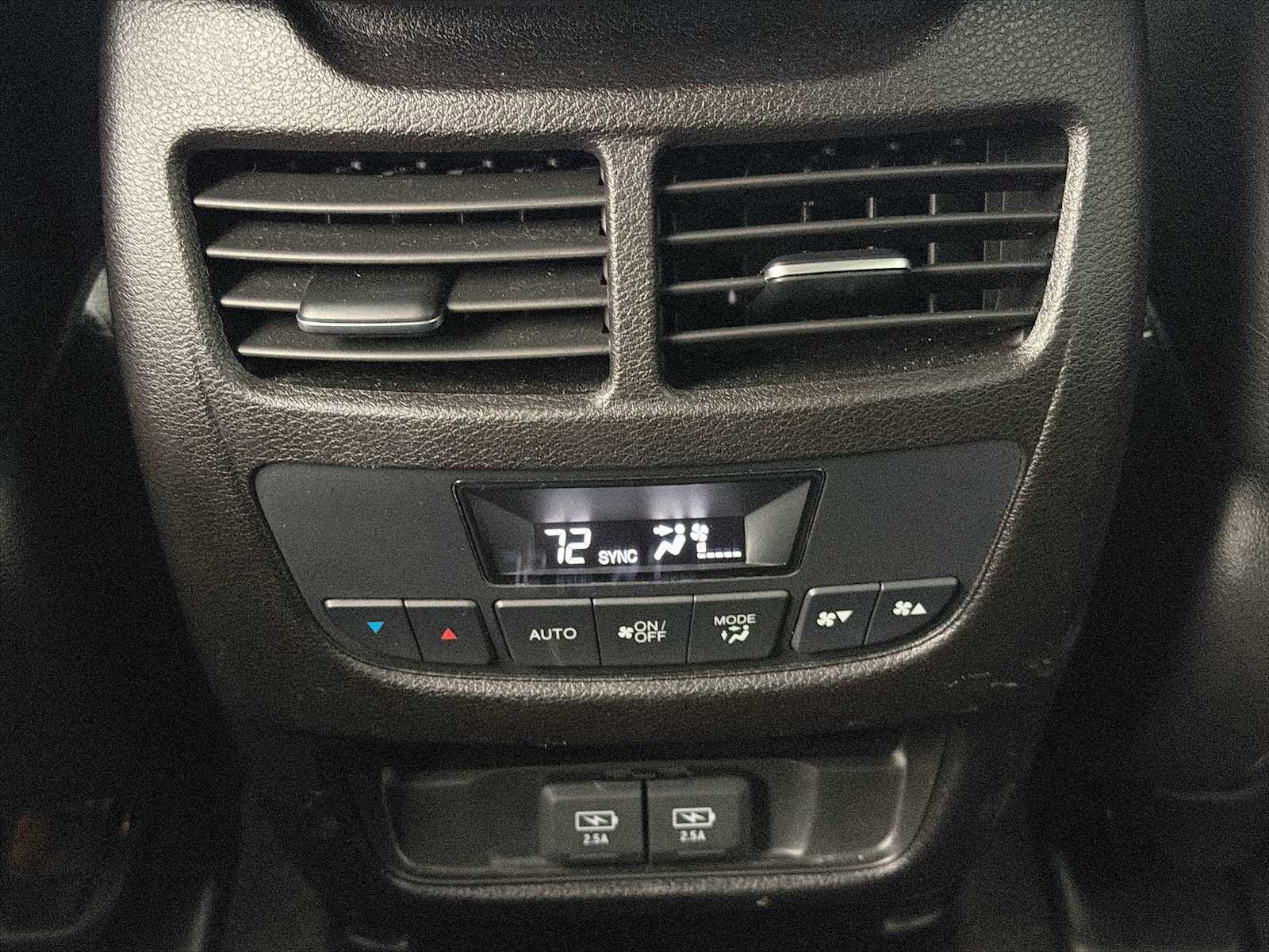 Used 2020 Acura MDX w/ Technology Package image 33