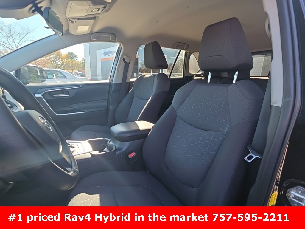 Used 2020 Toyota RAV4 XLE w/ All Weather Liner Package image 9