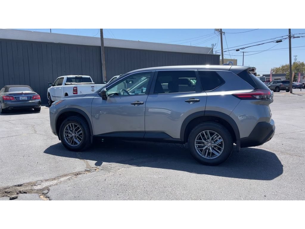Used 2021 Nissan Rogue S FWD image 8