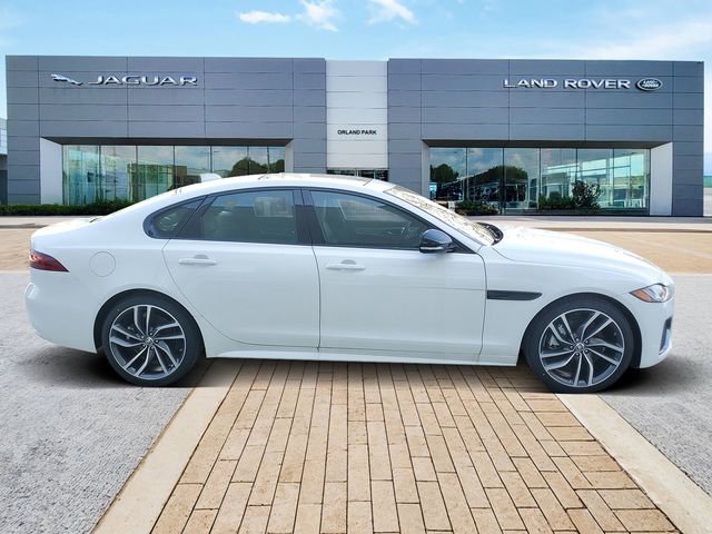 New 2024 Jaguar XF R-Dynamic SE image 4