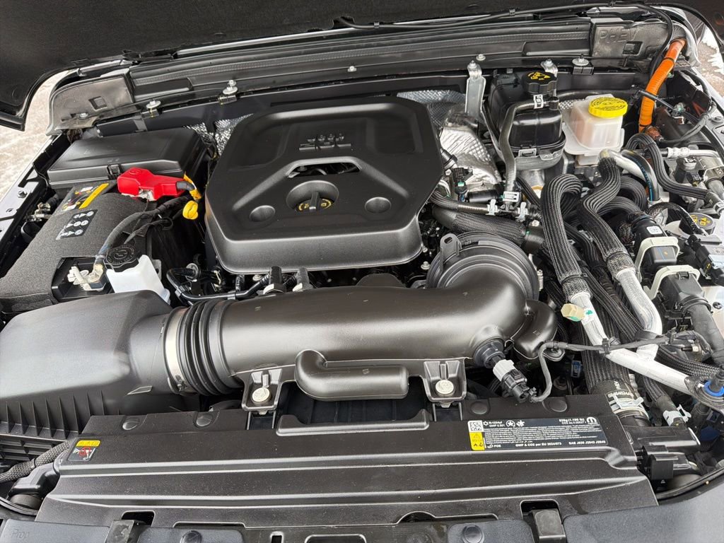 Certified 2025 Jeep Wrangler Unlimited Sahara image 20