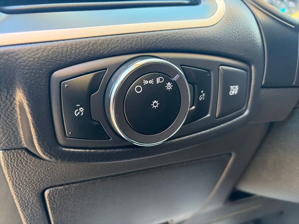 Used 2023 Ford Edge SE AWD/4WD image 17