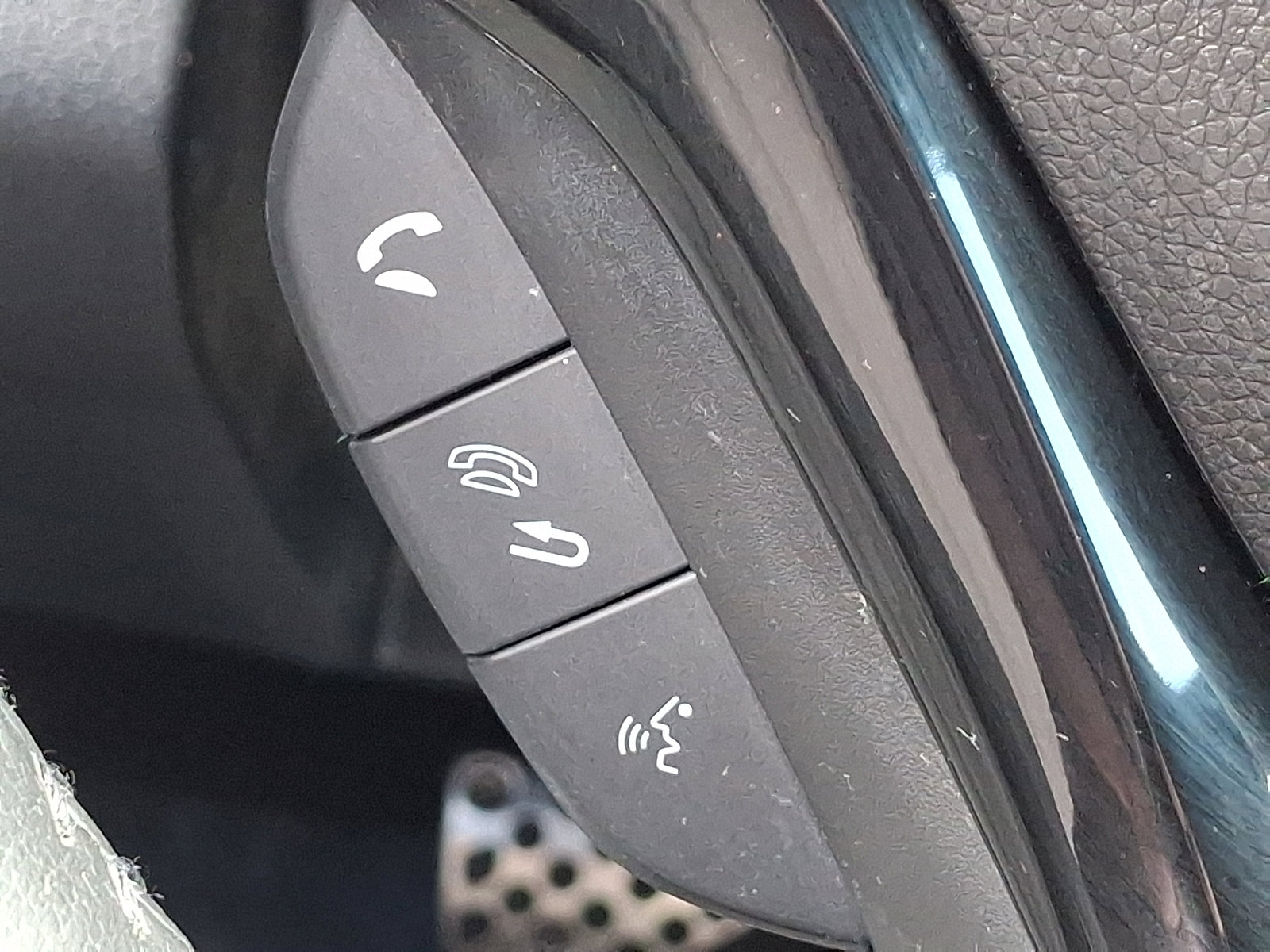 Used 2020 Honda HR-V Sport image 26