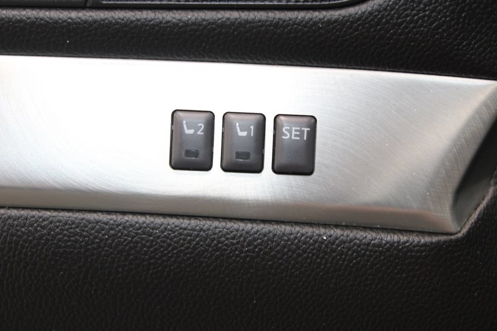 Used 2015 INFINITI Q60 AWD Coupe w/ Premium Package image 36