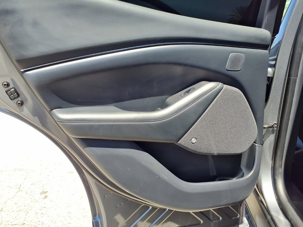 Used 2021 Ford Mustang Mach-E Premium RWD image 22