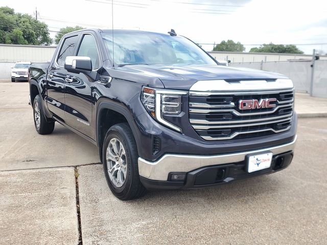 Used 2024 GMC Sierra 1500 SLT AWD/4WD image 2