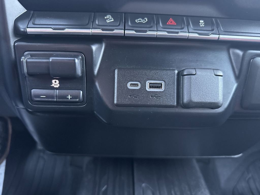 Used 2022 GMC Sierra 2500 SLE w/ X31 Off-Road Package image 30