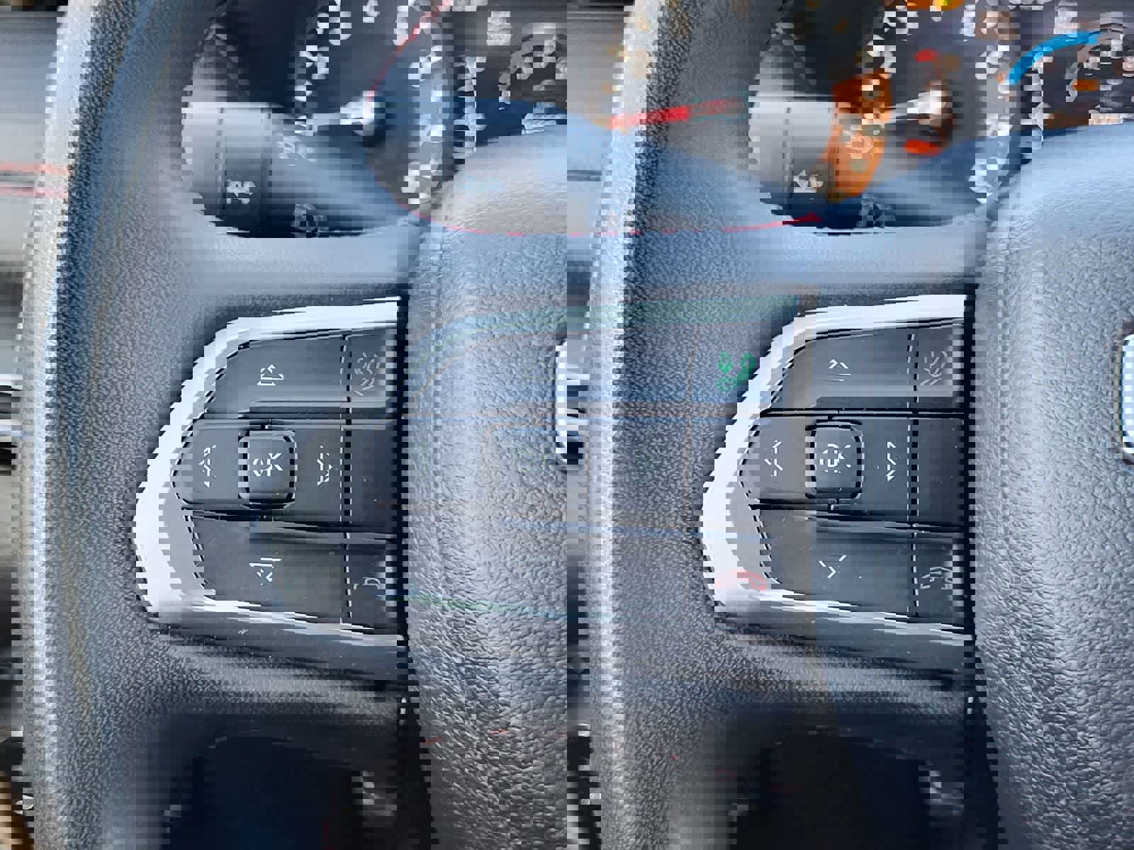 Used 2023 Jeep Compass Trailhawk w/ Sun and Sound Group AWD/4WD image 17