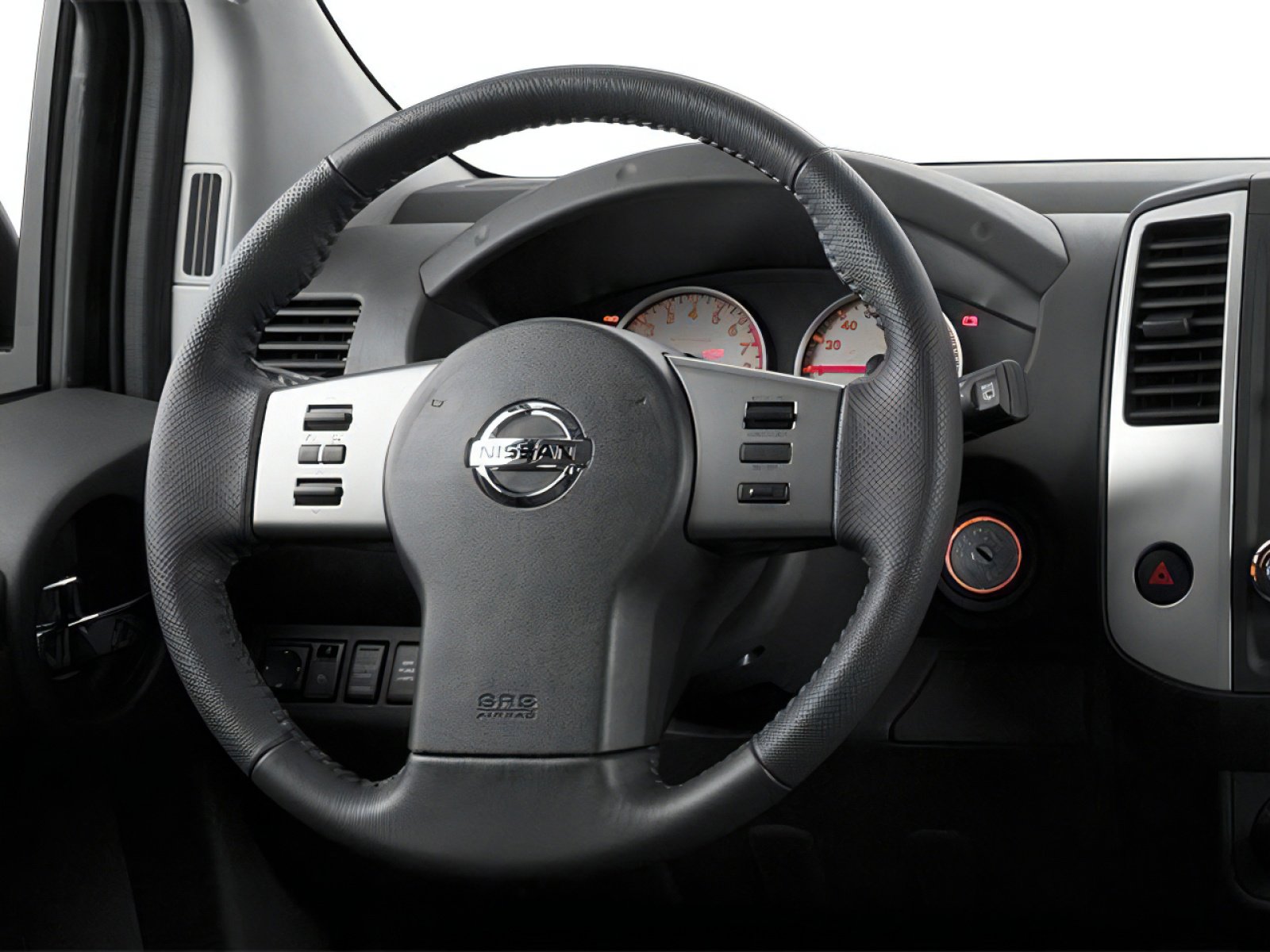 Used 2013 Nissan Xterra S image 4