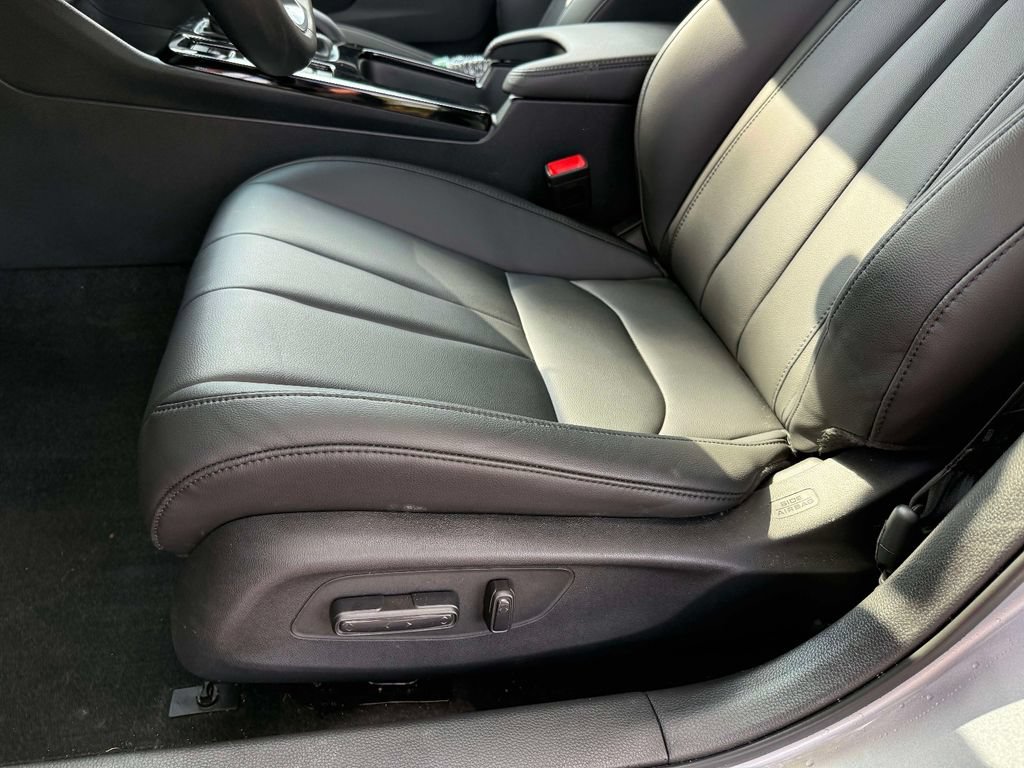 Used 2026 Acura Integra FWD image 12