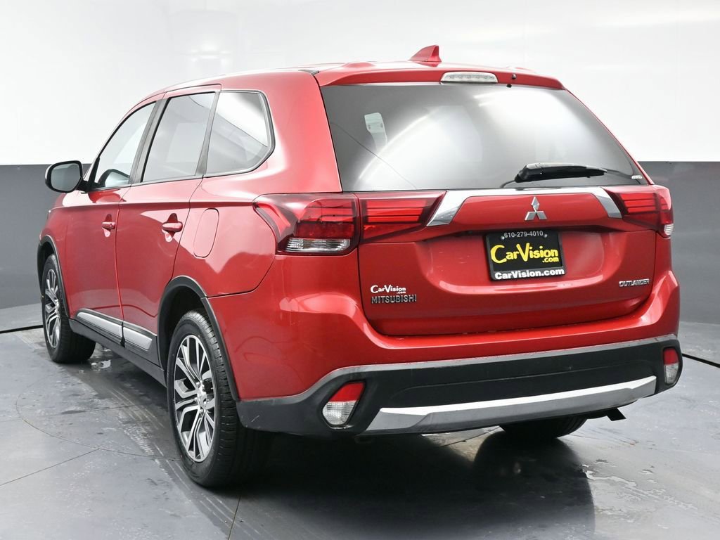 Used 2018 Mitsubishi Outlander ES image 7
