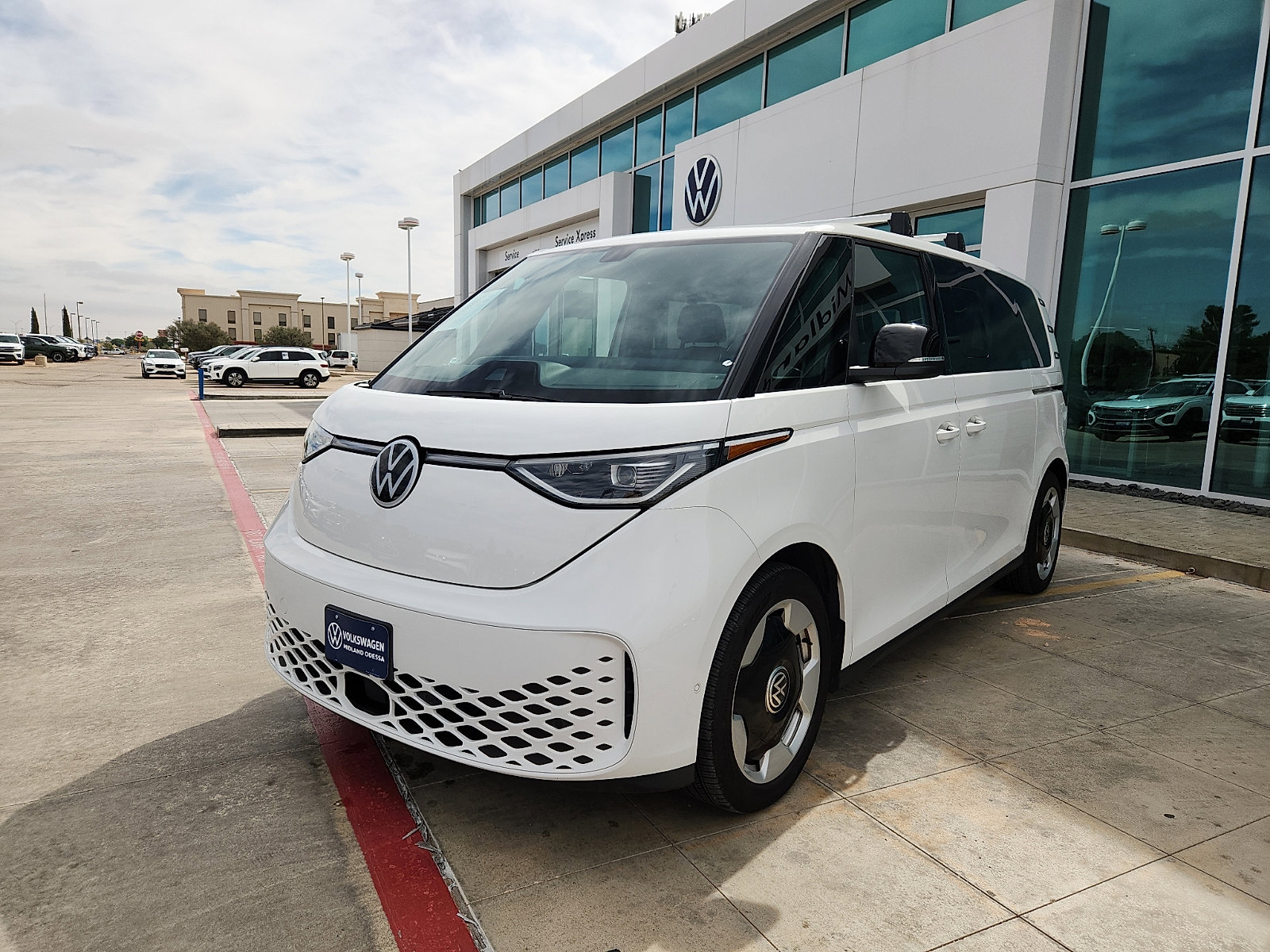 Used 2025 Volkswagen ID. Buzz Pro S RWD image 3