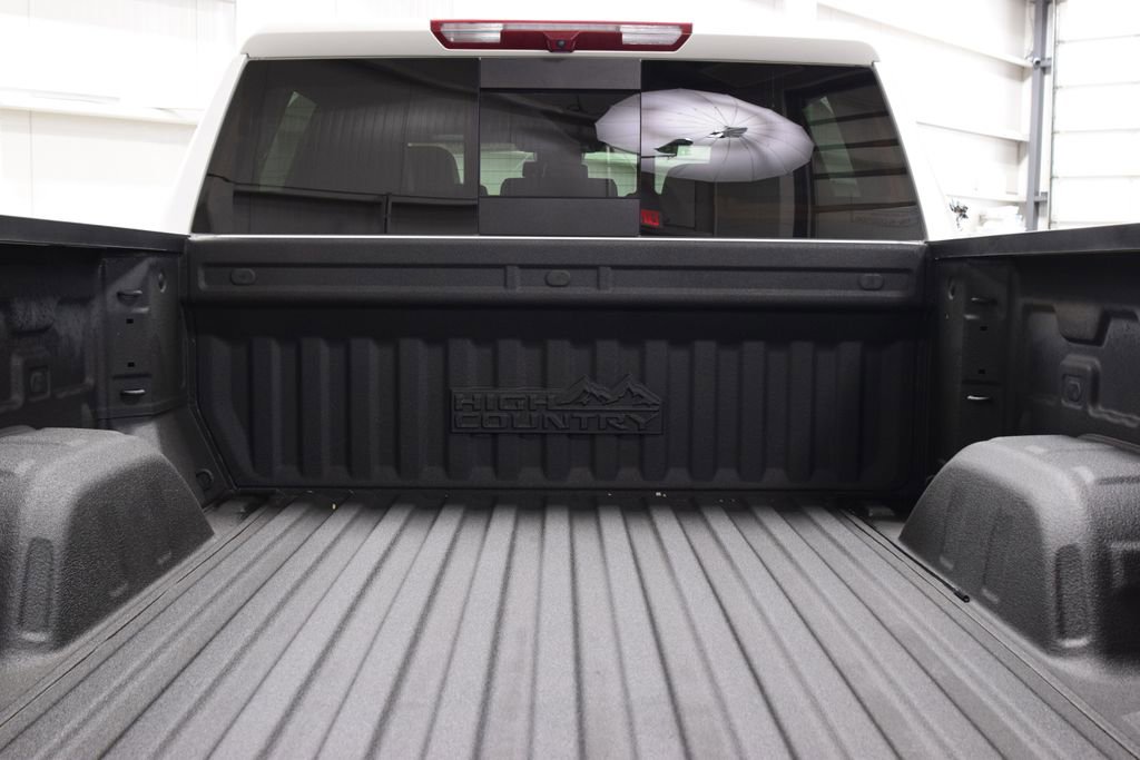 Used 2024 Chevrolet Silverado 1500 High Country w/ High Country Premium Package image 26