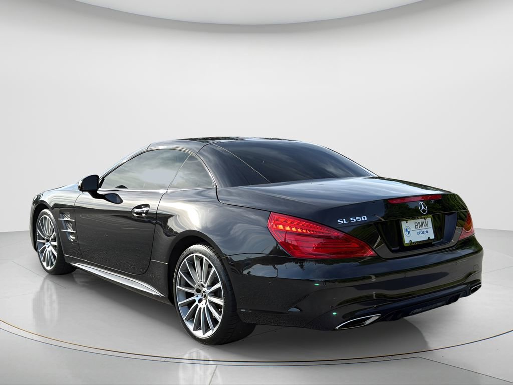 Used 2020 Mercedes-Benz SL 550 image 3