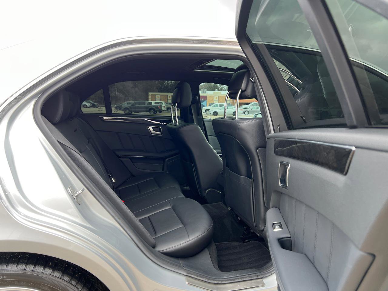 Used 2013 Mercedes-Benz E 350 E350 4MATIC Sedan image 35