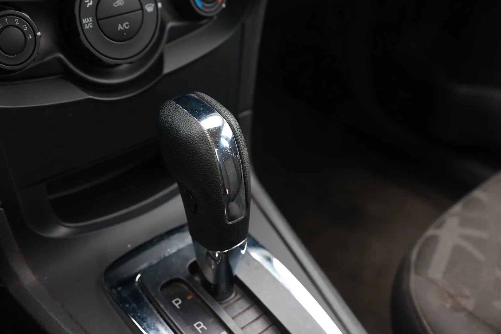 Used 2011 Ford Fiesta SE w/ Super Fuel Economy Pkg image 38