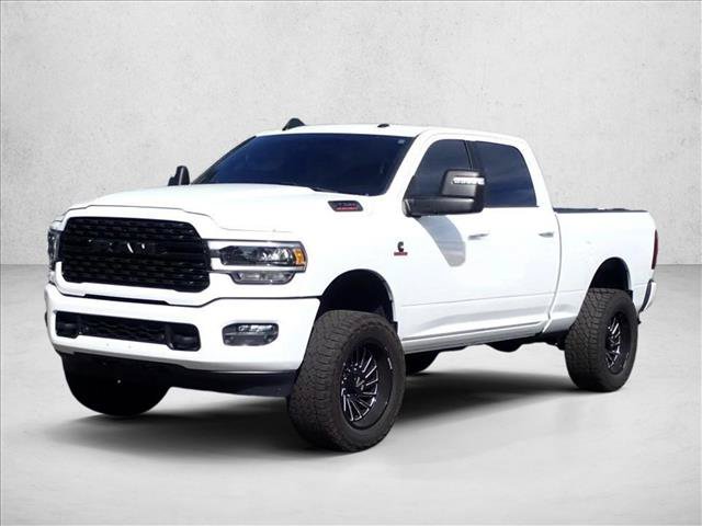 Used 2024 RAM 2500 Big Horn w/ Night Edition AWD/4WD image 6