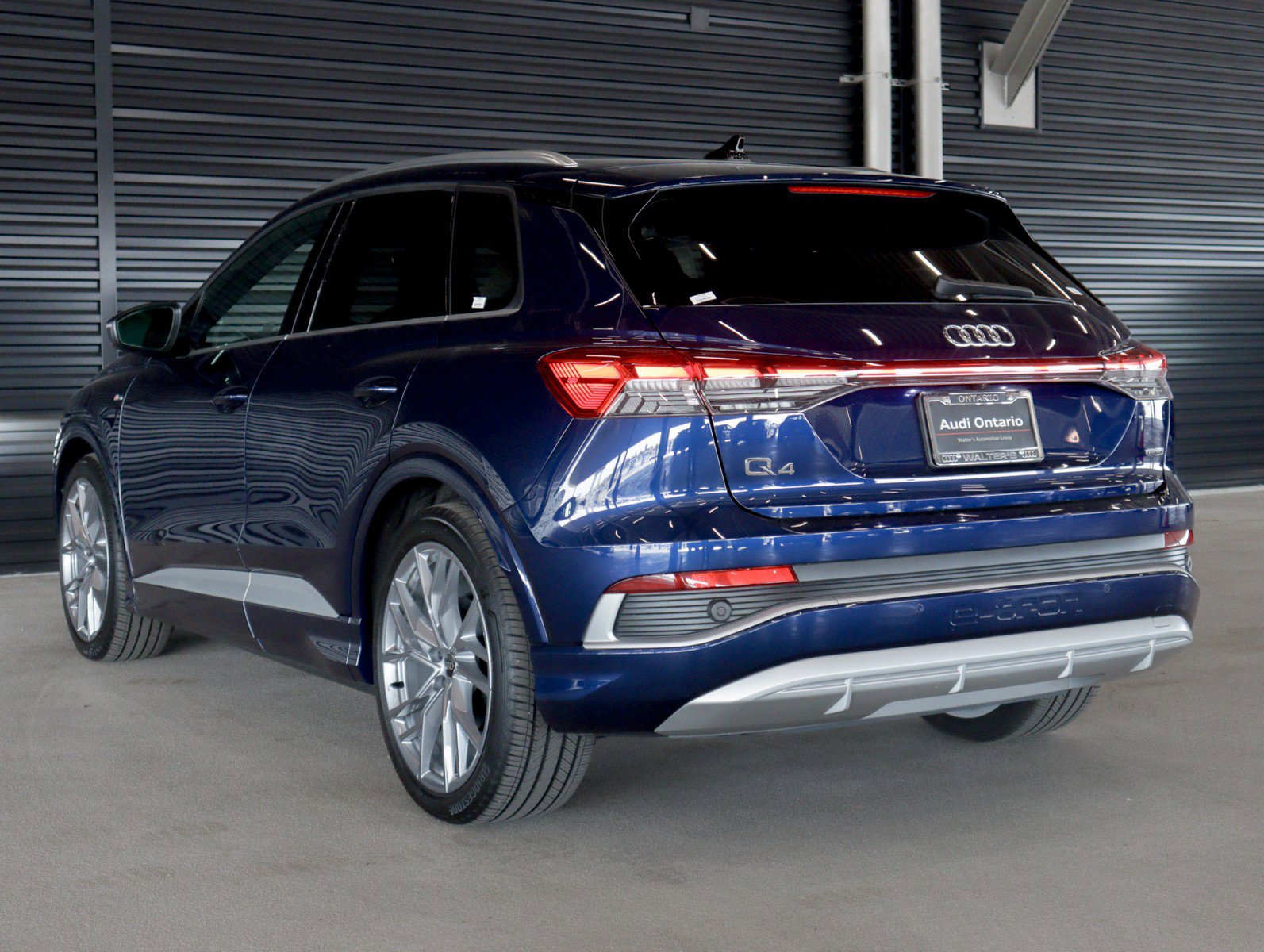 Used 2025 Audi Q4 e-tron Prestige w/ Sport Package image 2