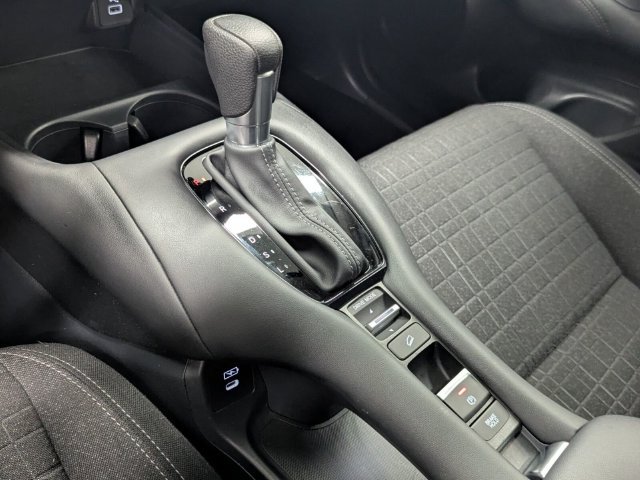 Used 2025 Honda HR-V LX image 26
