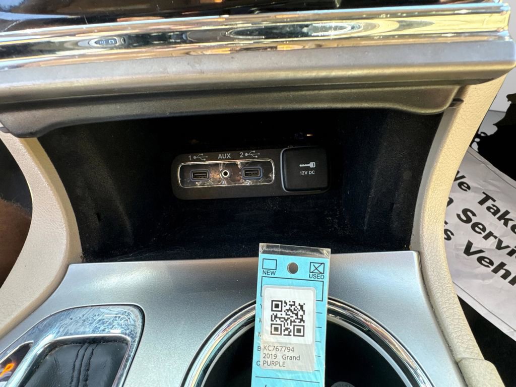Used 2019 Jeep Grand Cherokee Limited AWD/4WD image 26