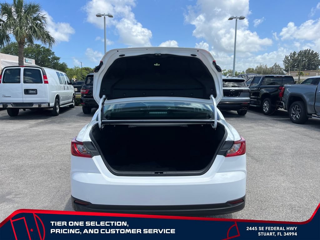Used 2025 Toyota Camry LE FWD image 16