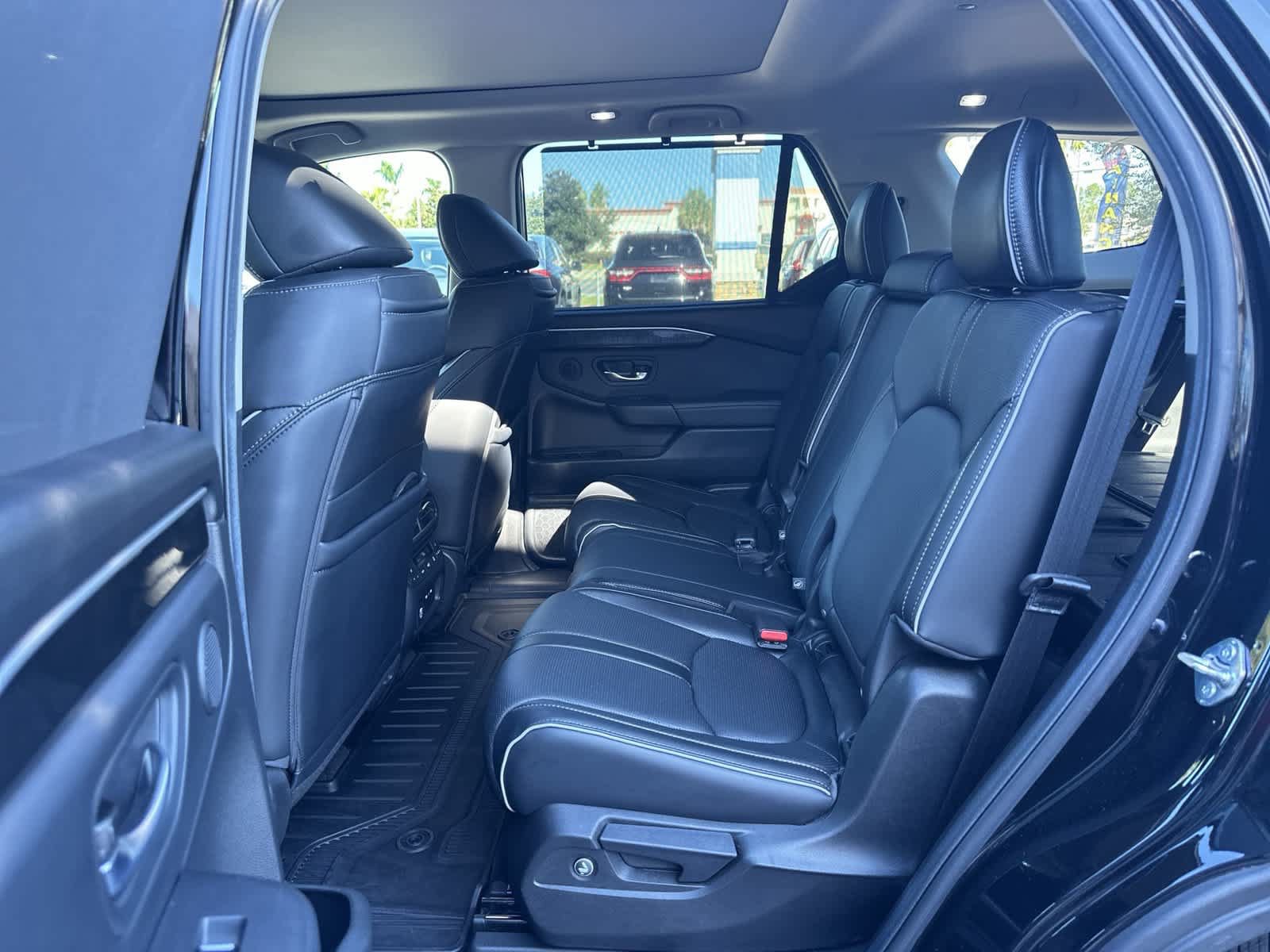 Certified 2025 Honda Pilot Elite image 15