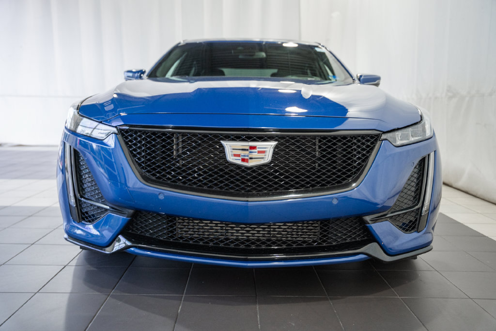 Used 2023 Cadillac CT5 Sport w/ Climate Package RWD image 2