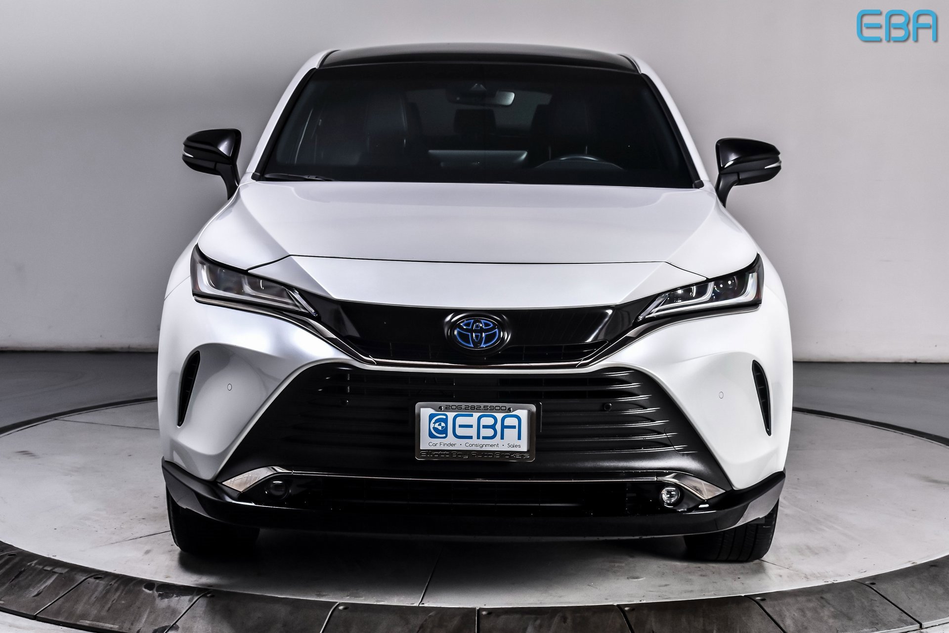 Used 2024 Toyota Venza Nightshade image 8