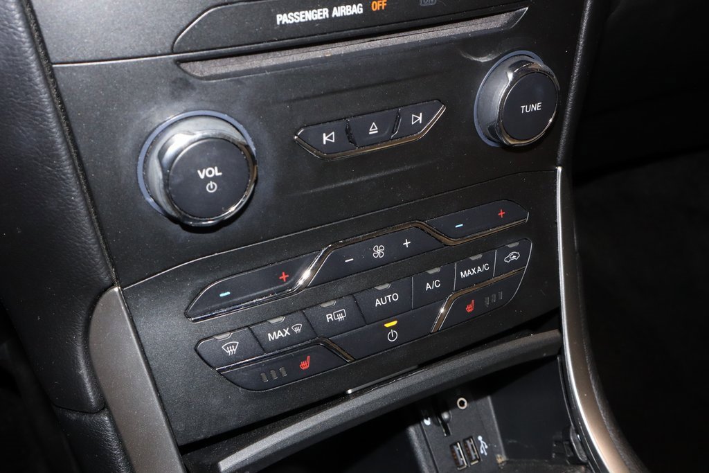 Used 2015 Ford Edge SEL w/ Equipment Group 201A image 34