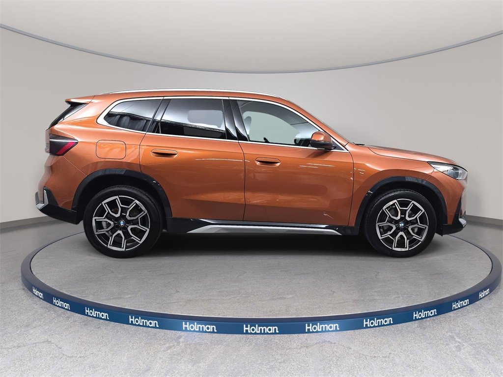Used 2025 BMW X1 xDrive28i w/ Technology Package image 5