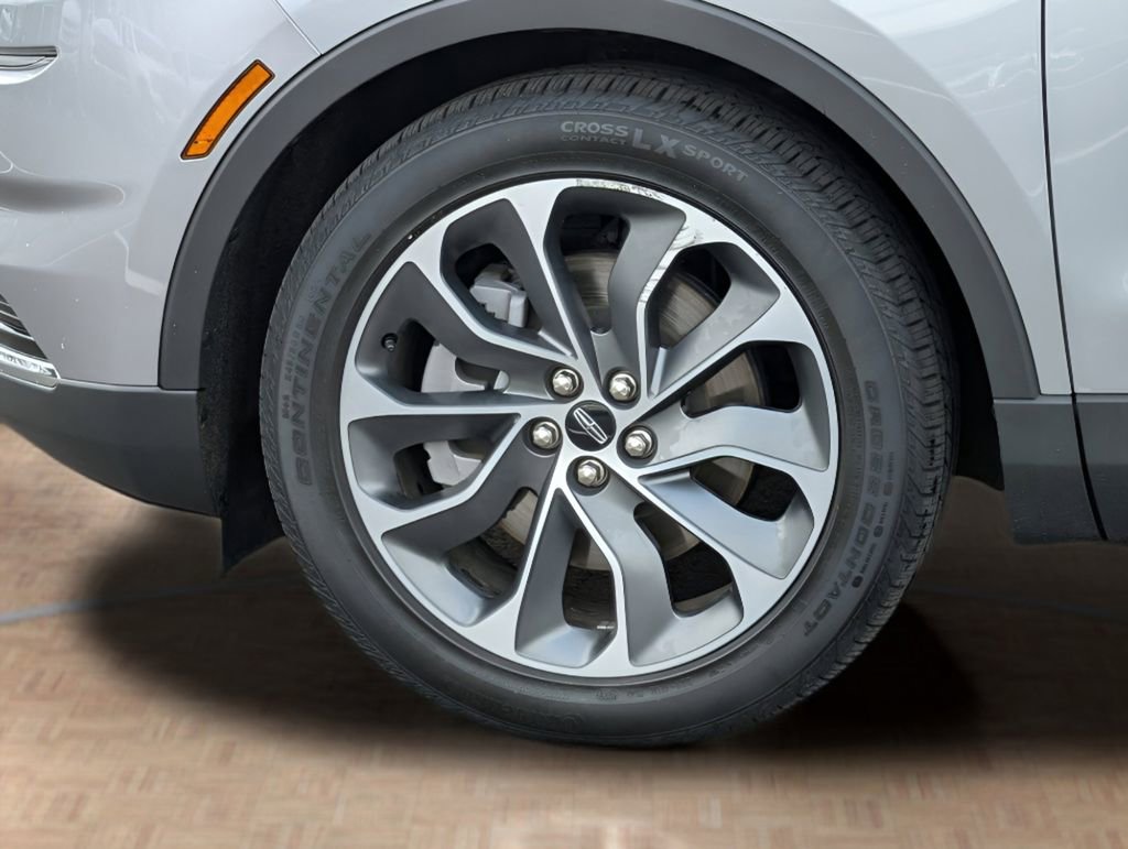 Certified 2023 Lincoln Nautilus Reserve w/ Luxury Package image 9