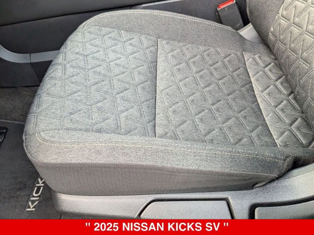 Certified 2025 Nissan Kicks SV w/ SV Premium Package AWD/4WD image 17