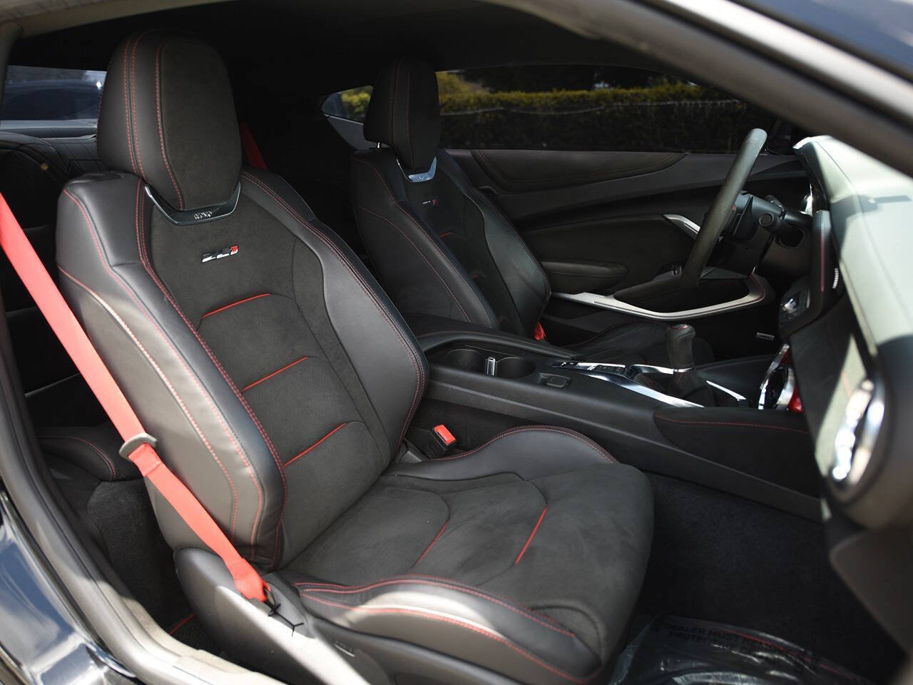 Used 2019 Chevrolet Camaro ZL1 RWD image 20